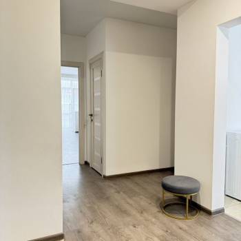 Сдается 2-х комнатная квартира, 94 м²