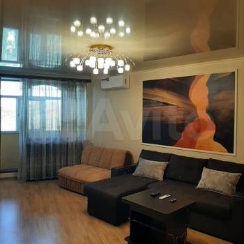 Сдается 1-комнатная квартира, 48 м²