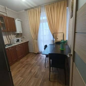 Сдается 1-комнатная квартира, 35 м²