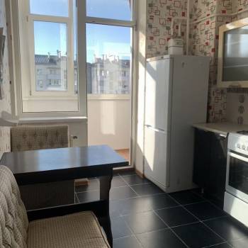 Сдается 1-комнатная квартира, 41 м²