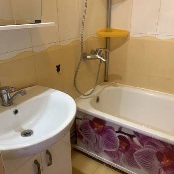 Сдается 1-комнатная квартира, 41 м²