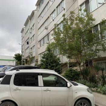 Сдается 1-комнатная квартира, 64 м²