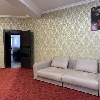Сдается 1-комнатная квартира, 64 м²