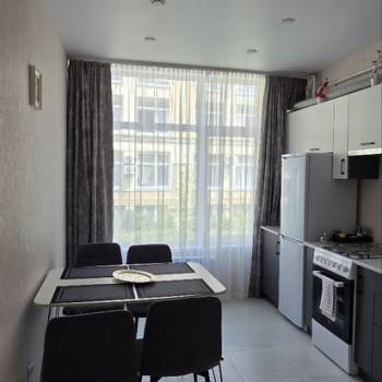 Сдается 1-комнатная квартира, 39,5 м²