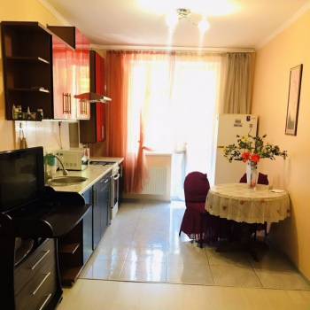 Сдается 1-комнатная квартира, 60 м²