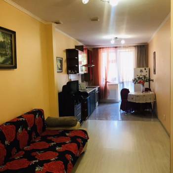 Сдается 1-комнатная квартира, 60 м²