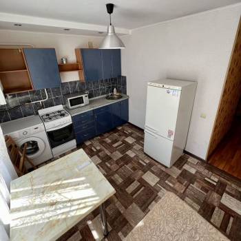 Сдается 1-комнатная квартира, 41 м²