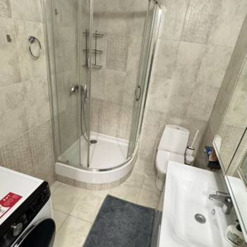 Сдается 1-комнатная квартира, 53 м²