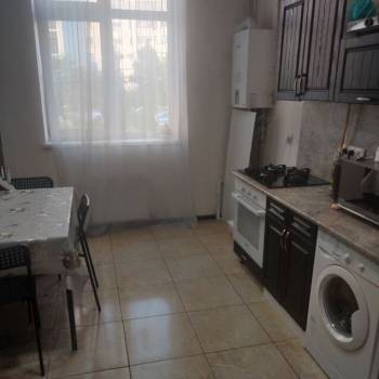 Сдается 2-х комнатная квартира, 65 м²