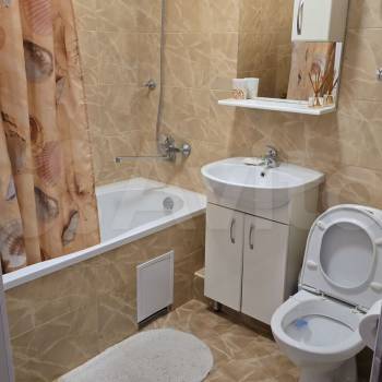 Сдается 1-комнатная квартира, 42 м²