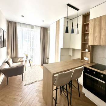 Сдается 1-комнатная квартира, 42 м²