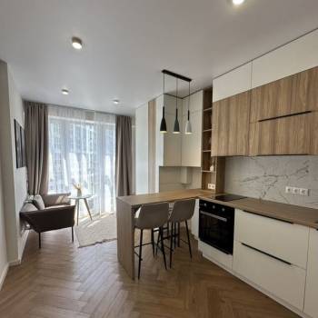 Сдается 1-комнатная квартира, 42 м²