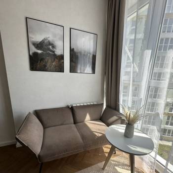 Сдается 1-комнатная квартира, 42 м²