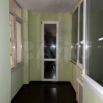 Сдается 1-комнатная квартира, 62 м²