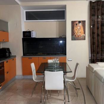 Сдается 1-комнатная квартира, 62 м²