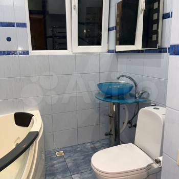 Сдается 1-комнатная квартира, 62 м²