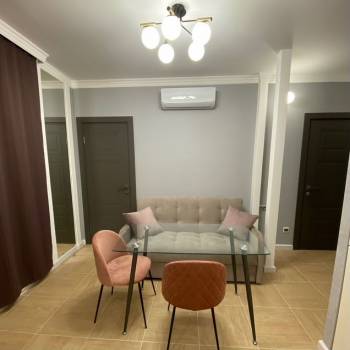 Сдается 1-комнатная квартира, 42 м²