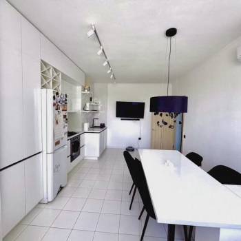 Продается 1-комнатная квартира, 54,6 м²