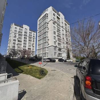 Продается 1-комнатная квартира, 54,6 м²