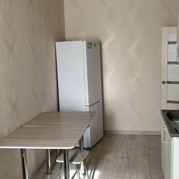 Сдается 1-комнатная квартира, 50 м²