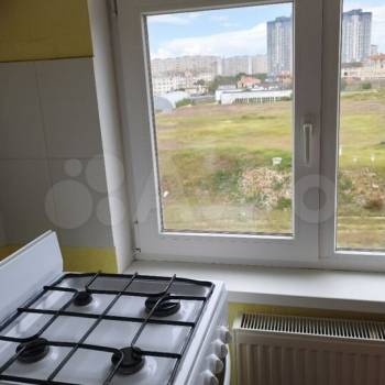 Сдается 1-комнатная квартира, 38 м²