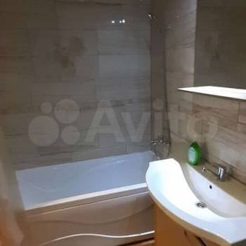 Сдается 2-х комнатная квартира, 63 м²