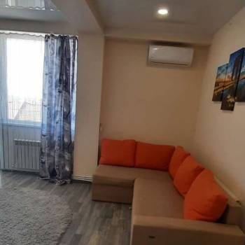 Сдается 1-комнатная квартира, 42 м²