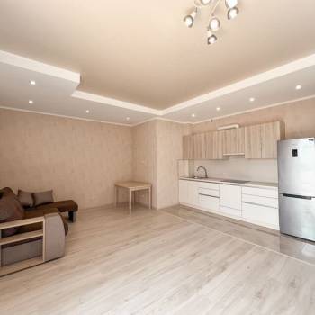 Продается 2-х комнатная квартира, 79 м²