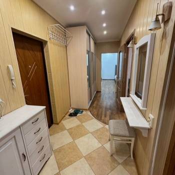 Сдается 2-х комнатная квартира, 64 м²