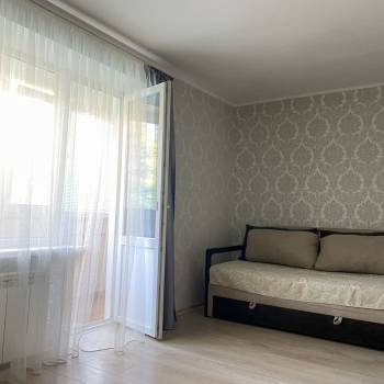 Сдается 1-комнатная квартира, 42 м²