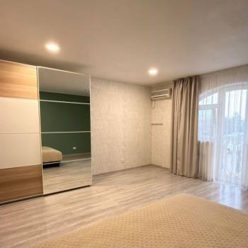 Сдается 1-комнатная квартира, 44 м²