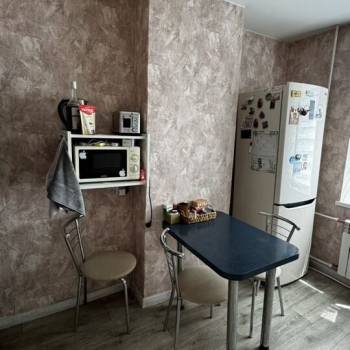 Продается 1-комнатная квартира, 47,4 м²