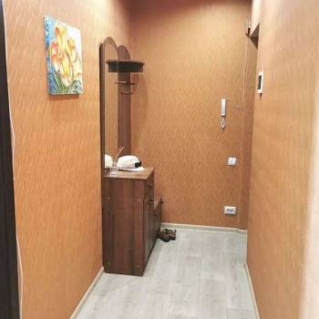 Сдается 1-комнатная квартира, 60,4 м²