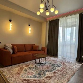 Сдается 2-х комнатная квартира, 80 м²
