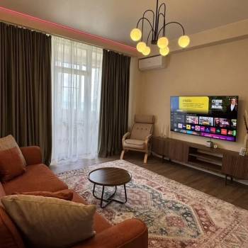 Сдается 2-х комнатная квартира, 80 м²