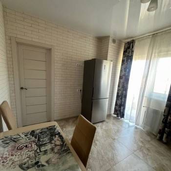 Сдается 2-х комнатная квартира, 62 м²