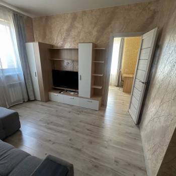 Сдается 2-х комнатная квартира, 62 м²