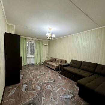 Сдается 1-комнатная квартира, 50 м²