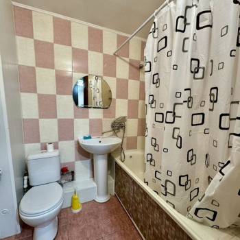 Сдается 1-комнатная квартира, 50 м²