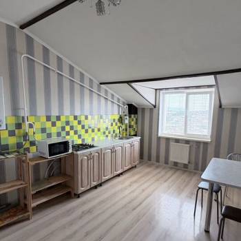 Сдается 1-комнатная квартира, 46 м²