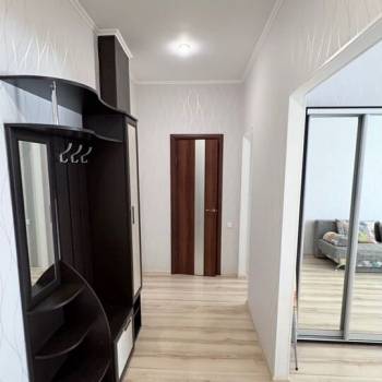 Сдается 1-комнатная квартира, 46 м²