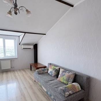 Сдается 1-комнатная квартира, 46 м²