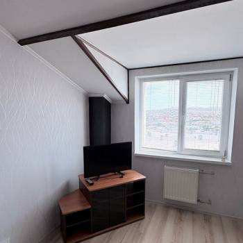 Сдается 1-комнатная квартира, 46 м²