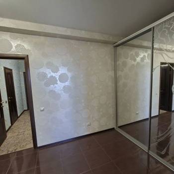 Продается 1-комнатная квартира, 51,5 м²