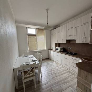 Сдается 1-комнатная квартира, 47 м²