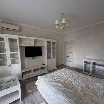 Сдается 1-комнатная квартира, 47 м²
