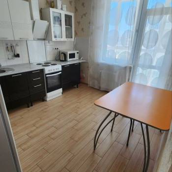 Продается 1-комнатная квартира, 38,2 м²