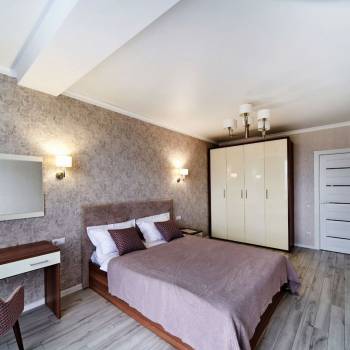 Продается 1-комнатная квартира, 42 м²