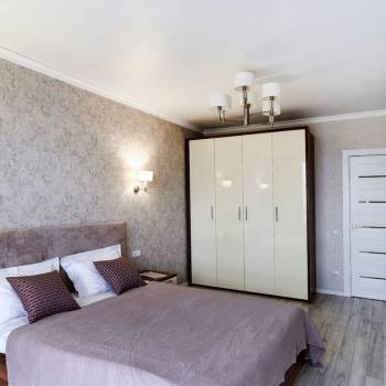 Продается 1-комнатная квартира, 42 м²