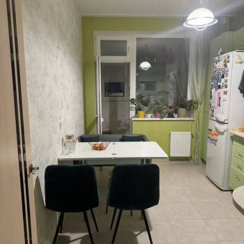 Сдается 1-комнатная квартира, 42 м²